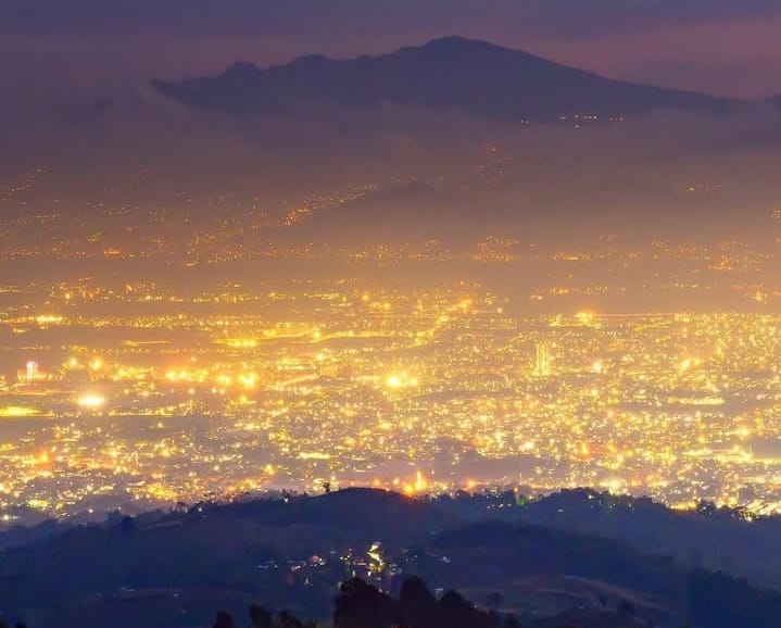 Foto-Puncak-Bintang-atau-Bukit-Moko